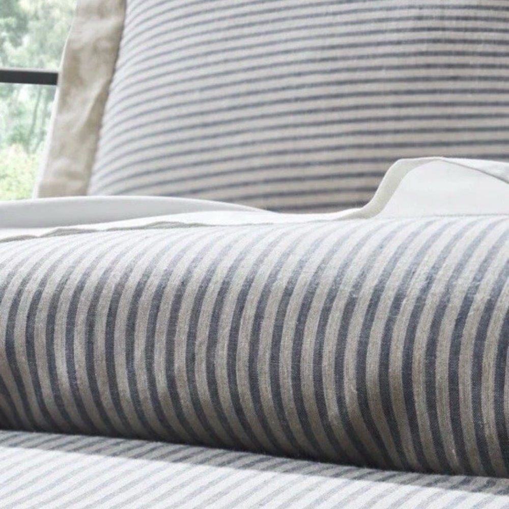 Elegant queen Navy and White Striped Duvet Cover